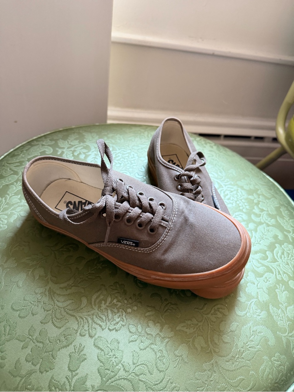 Vans Authentic Gum Sole Muted Grey 7M 8.5W EUR 39